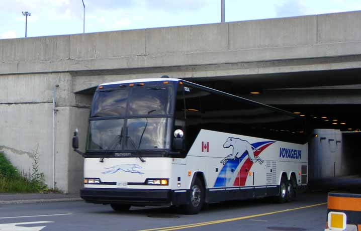 Greyhound Canada Prevost H3-45 1254